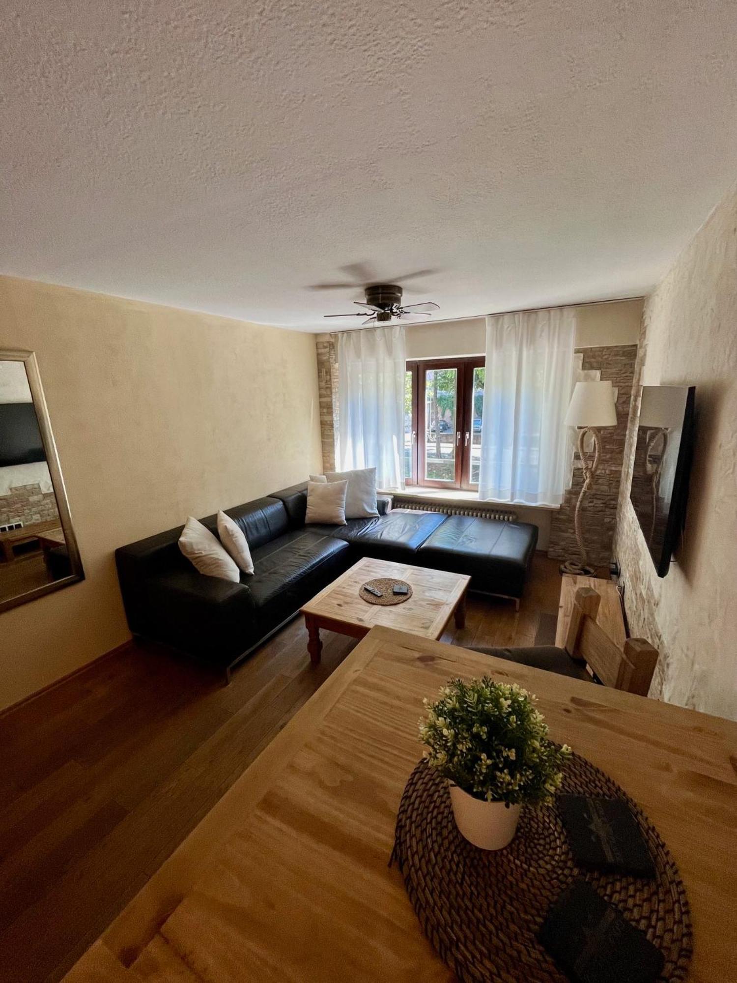 Stylish Oldtown Free Parking Air Condition Apartment *